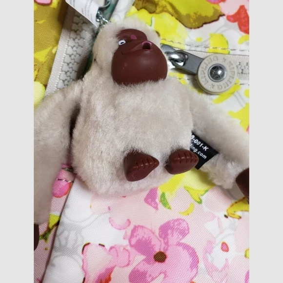 🆕️ Kipling Seoul Luscious Floral White Backpa… - Picture 3 of 7